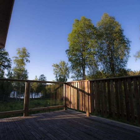 Ulvöhamn Ulvoe Lakeside Resort מראה חיצוני תמונה