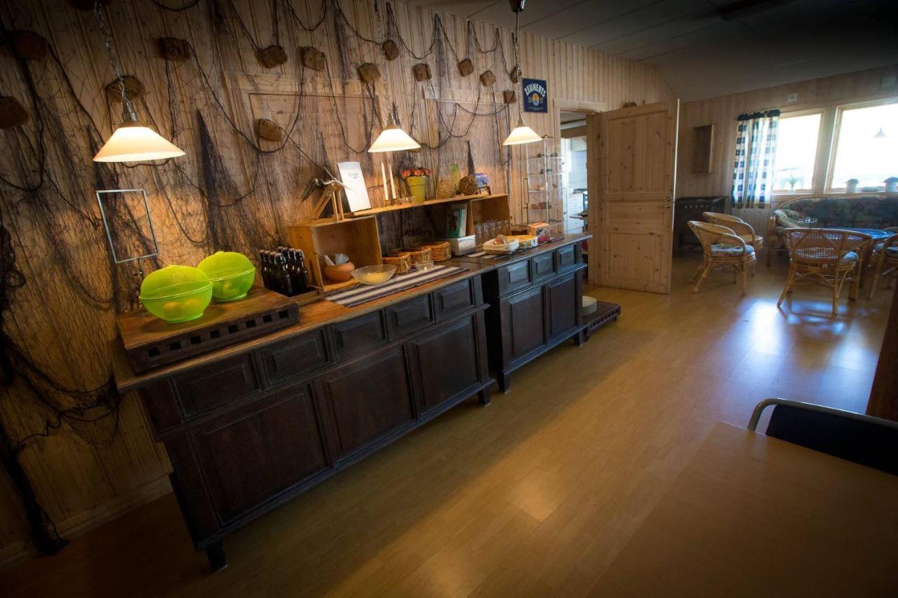 Ulvöhamn Ulvoe Lakeside Resort מראה חיצוני תמונה