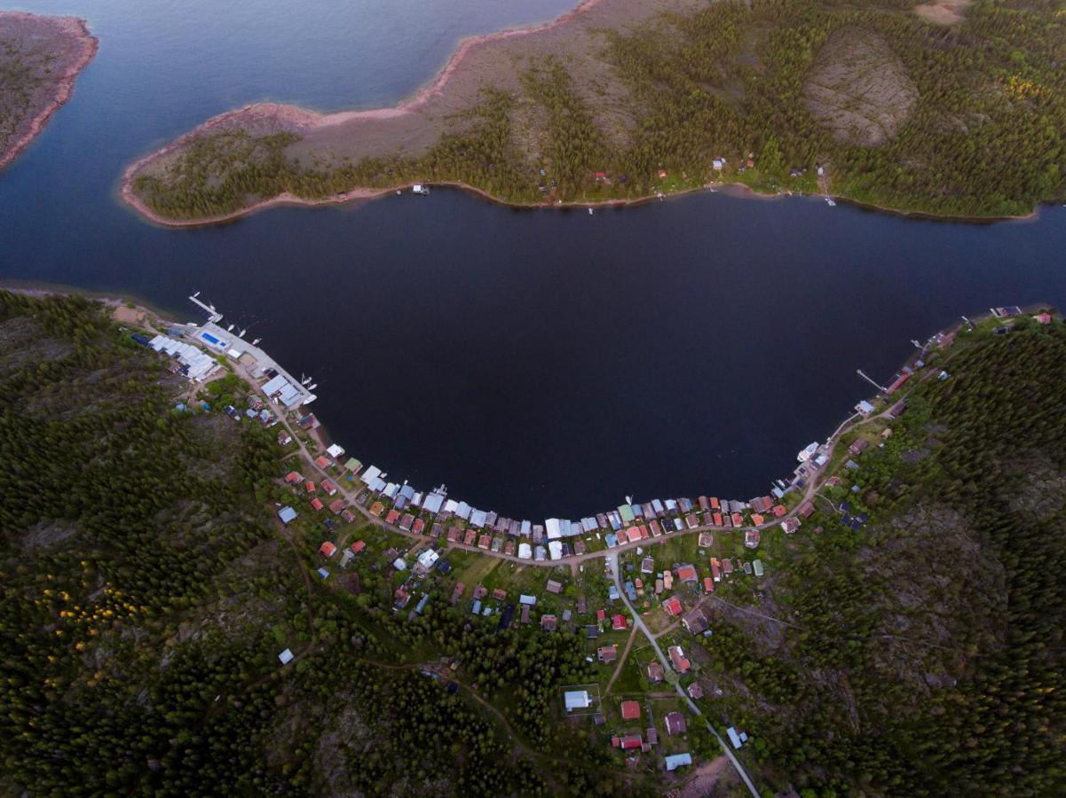 Ulvöhamn Ulvoe Lakeside Resort מראה חיצוני תמונה