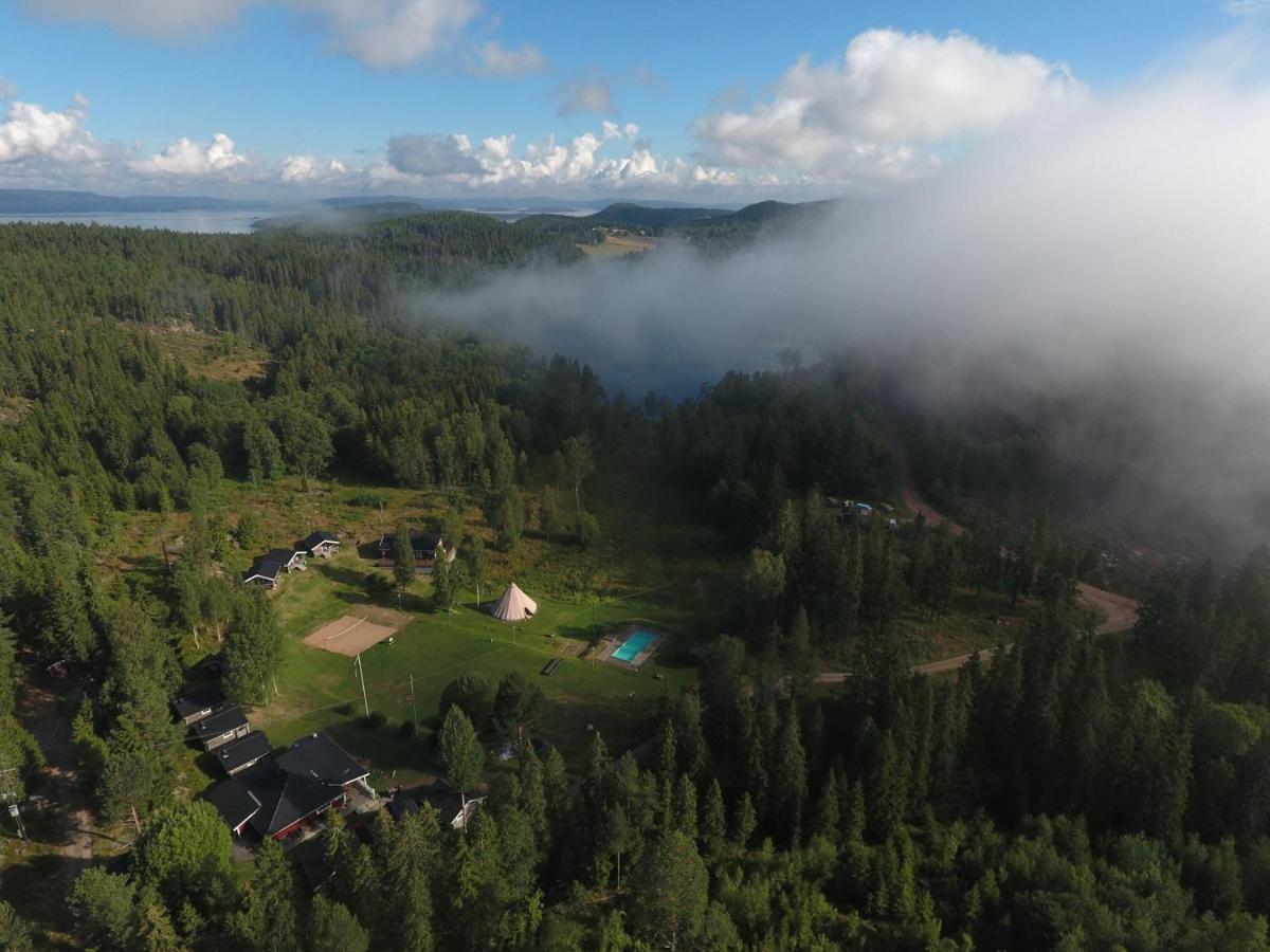 Ulvöhamn Ulvoe Lakeside Resort מראה חיצוני תמונה